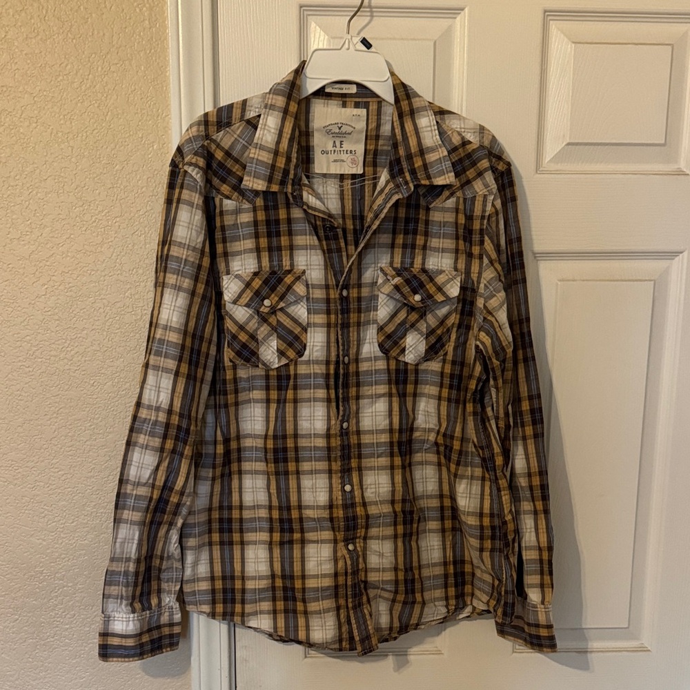 American Eagle Outfitters Plaid Button Down Shirt - Brown and White